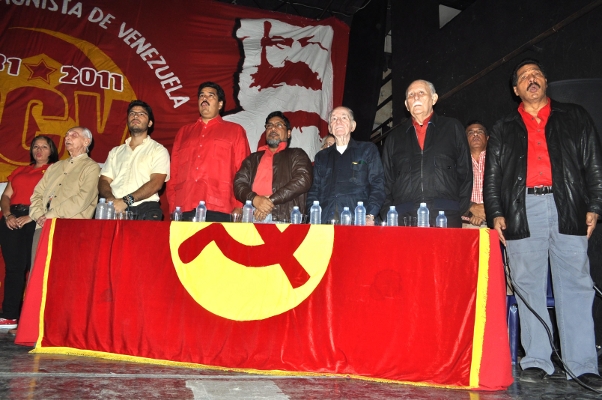 Nicolas Maduro si Partidul Comunist din Venezuela sărbătoresc